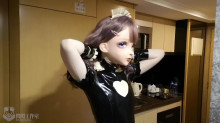 Latex + 着ぐるみ + 女仆+ 拘束 + 呼吸制御

